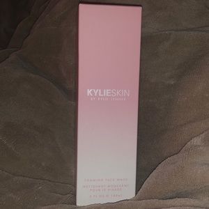 Kylie Skin by Kylie Jenner | Foaming Face Wash